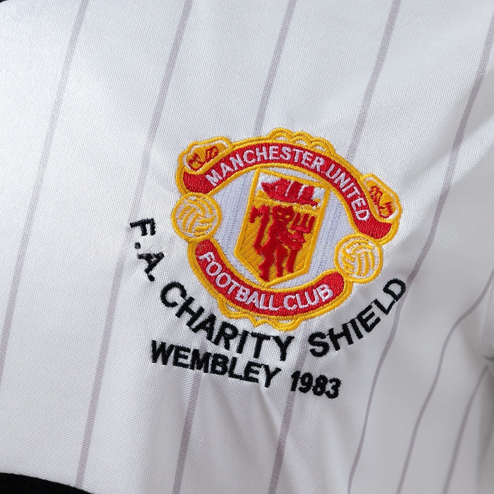 Manchester United Away Jersey1983-84 Retro Football Kit product image 5