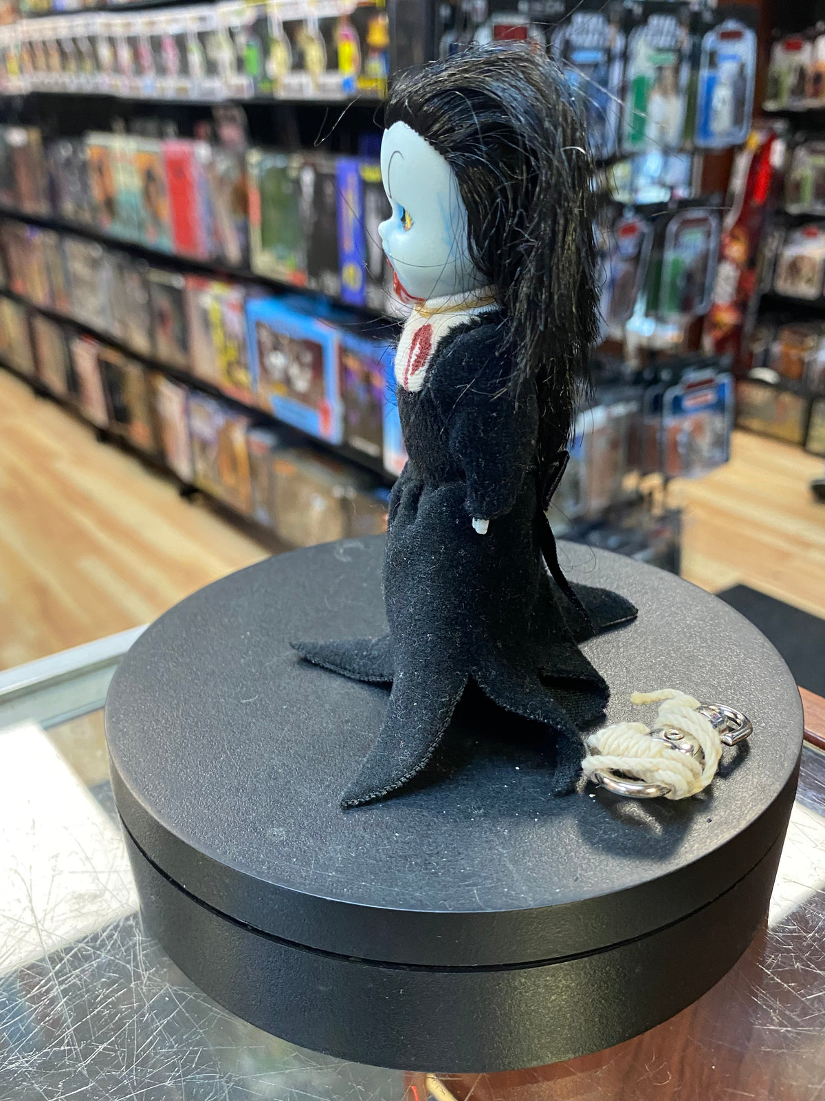 Lilith Mini Series (Vintage Living Dead Dolls LDD, Mezco) COMPLETE product image 4, provided for visual reference and
