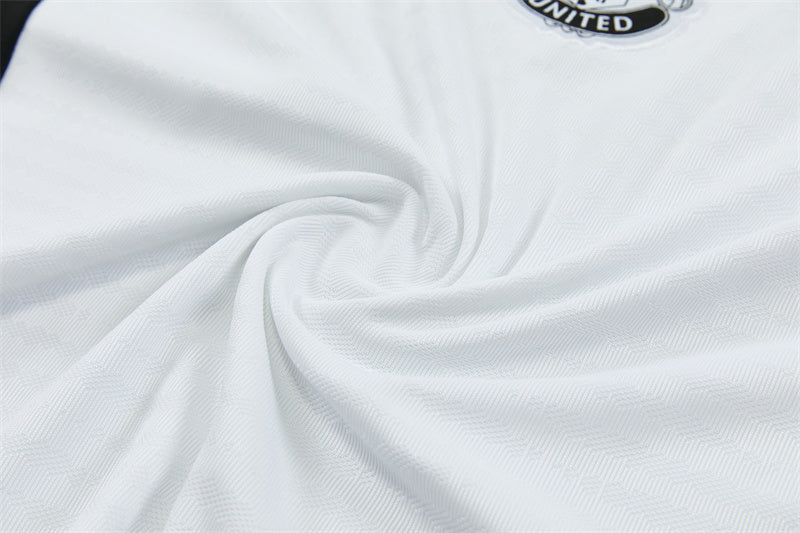 Manchester United Training Tracksuits 2025/26 Football Kit product image 15