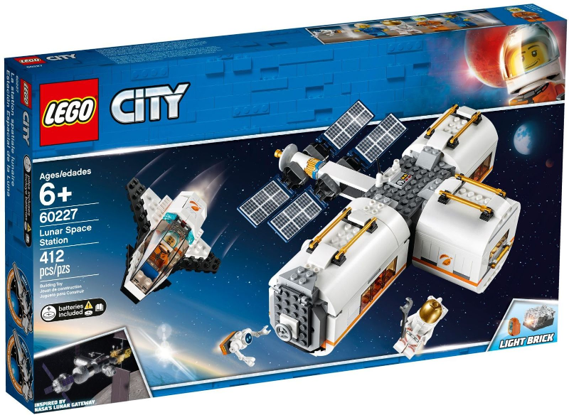 60227 Lunar Space Station (Retired) (Certified Complete)