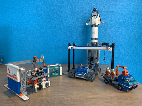 60229 Rocket Assembly & Transport (Retired) (Previously Owned) product image 1, provided for visual reference and product