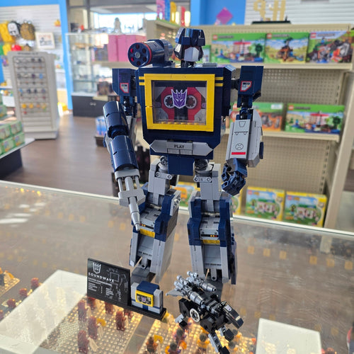 10358 Transformers: Soundwave (Previously Owned) product image 1, provided for visual reference and product detail review