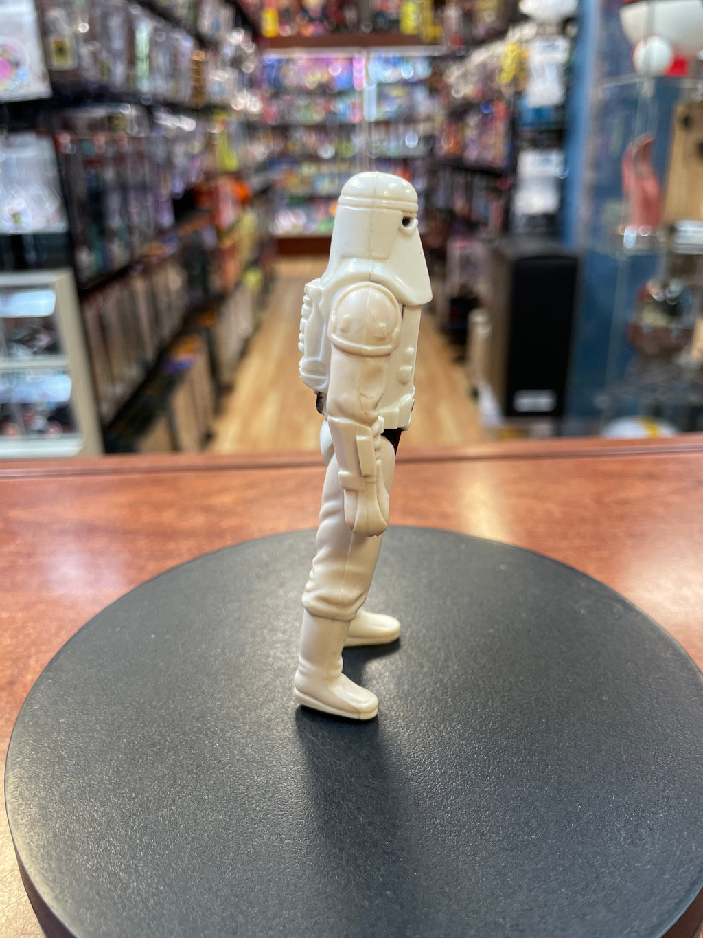 Snow Trooper (Vintage Star Wars, Kenner)**COMPLETE** product image 4, provided for visual reference and product detail review