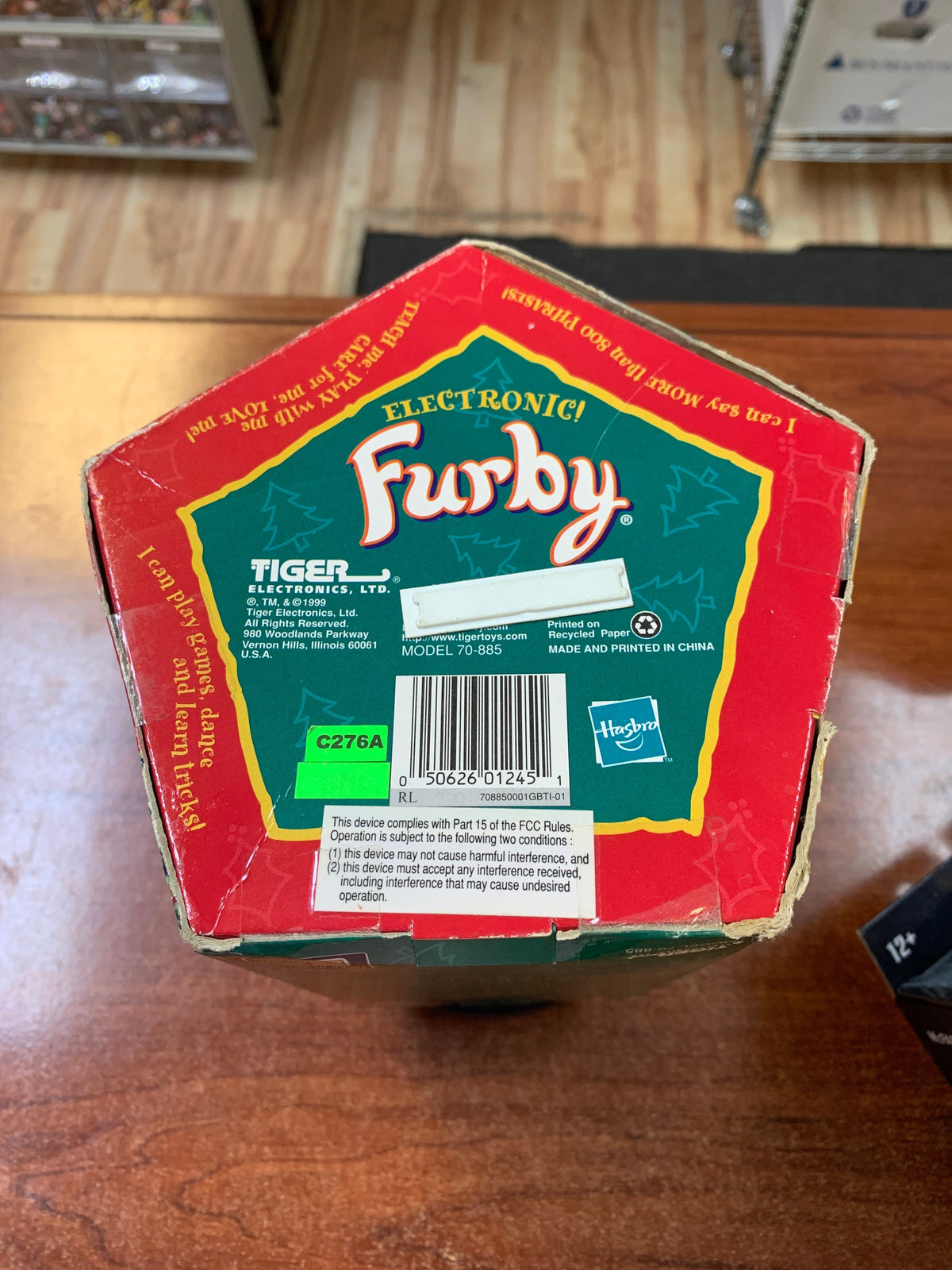 Santa Furby Blue Eyes (Vintage Furby, Tiger Electronics) SEALED product image 7, provided for visual reference and product