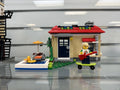 31067 Modular Poolside Holiday (Previously Owned) product image 1, provided for visual reference and product detail review