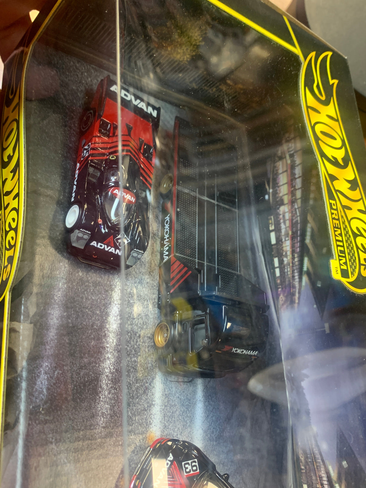 Aero Lift Porsche with Skyline 2000GTR (Hot Wheels Premium Real Rider, Mattel) SEALED product image 5, provided for visual