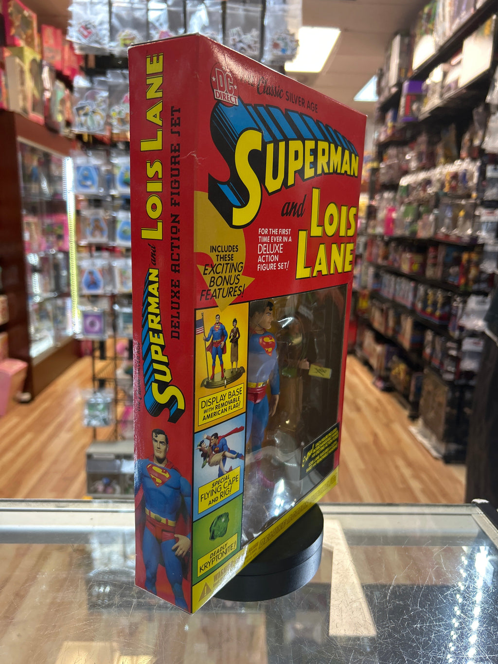 Superman & Louis Lane (DC Direct, Classic Silver Age) product image 2, provided for visual reference and product detail