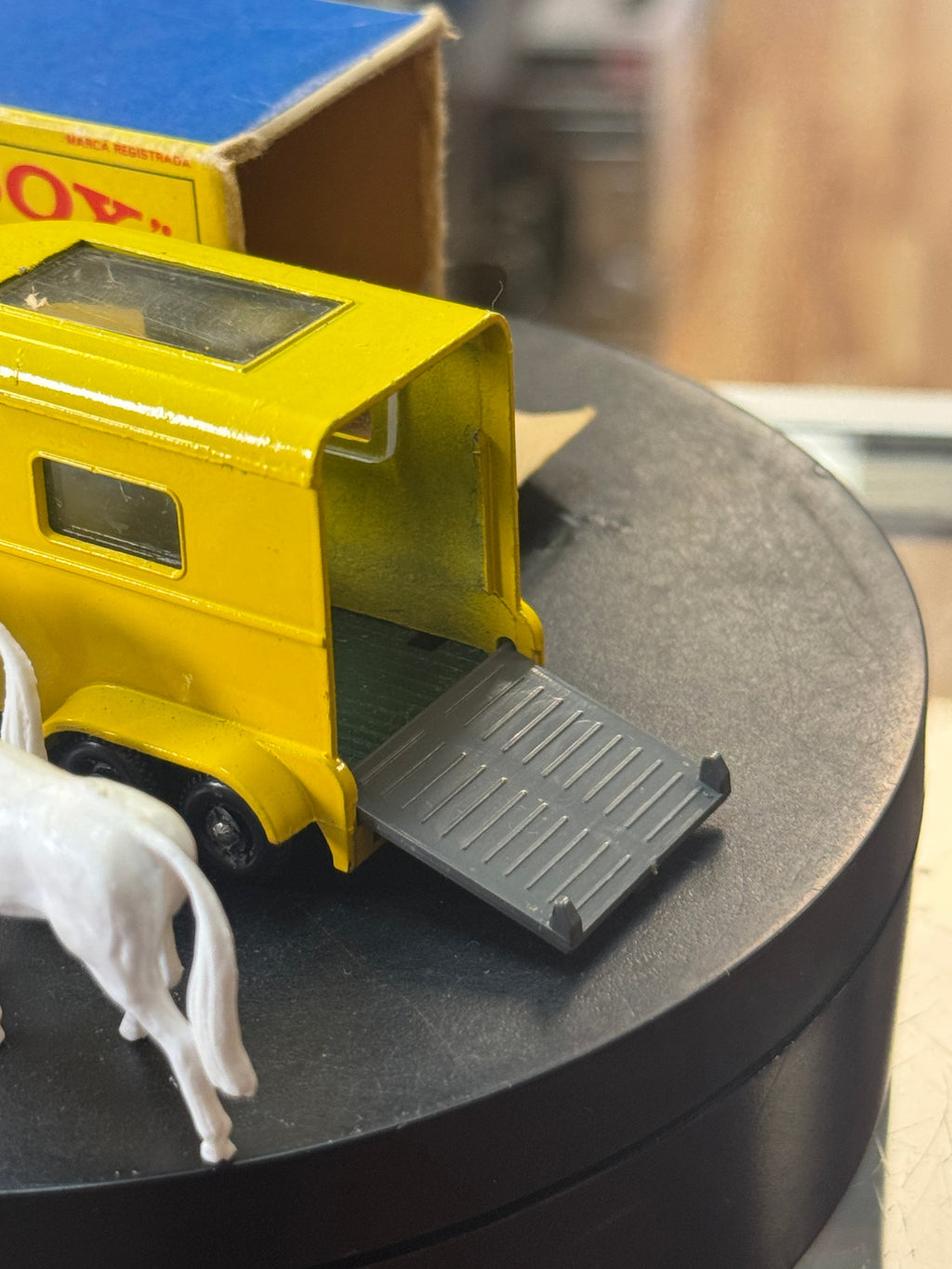 Yellow Pony Trailer with Horses Diecast (Vintage Matchbox, Lesney) product image 10, provided for visual reference and