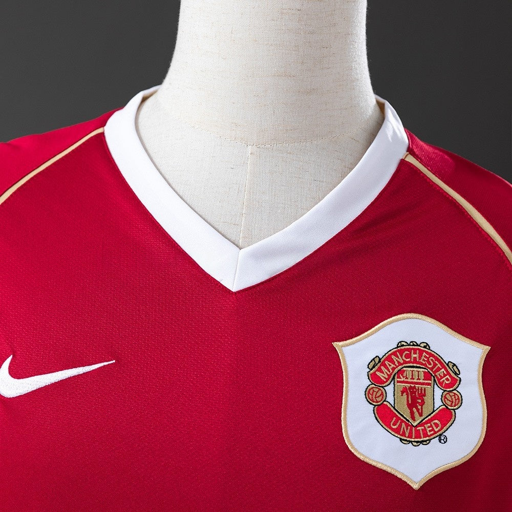 Manchester United Jersey 2006/07 Retro Home Football Kit product image 8