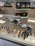 75202 Defense of Crait (Retired) (Previously Owned) product image 1, provided for visual reference and product detail review