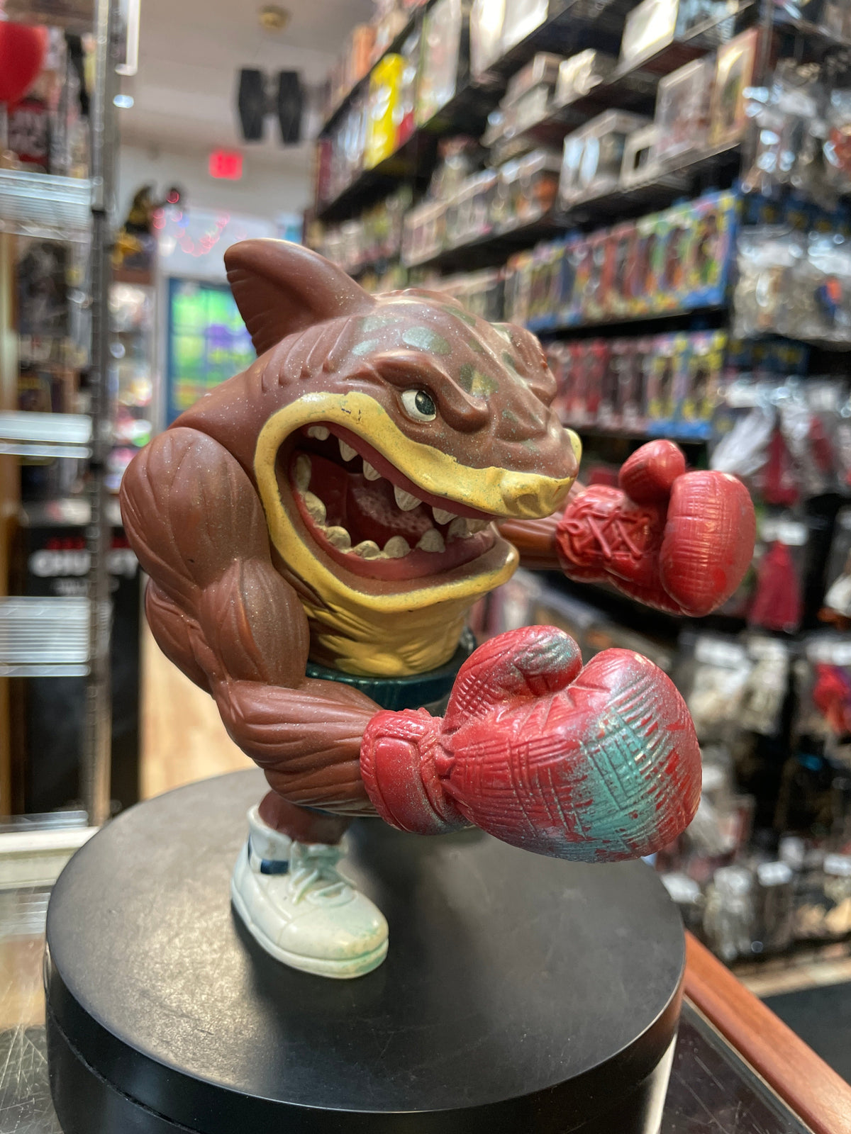 Slugger Slammu (Street Wise Designs, Vintage Street Sharks) product image 4, provided for visual reference and product