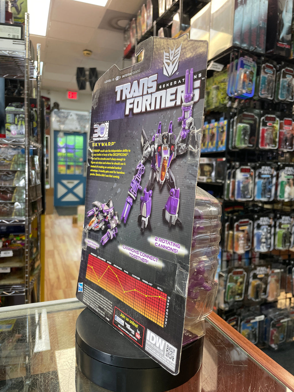Skywarp Deluxe Class (Transformers Generations Thrilling 30, Hasbro) product image 3, provided for visual reference and