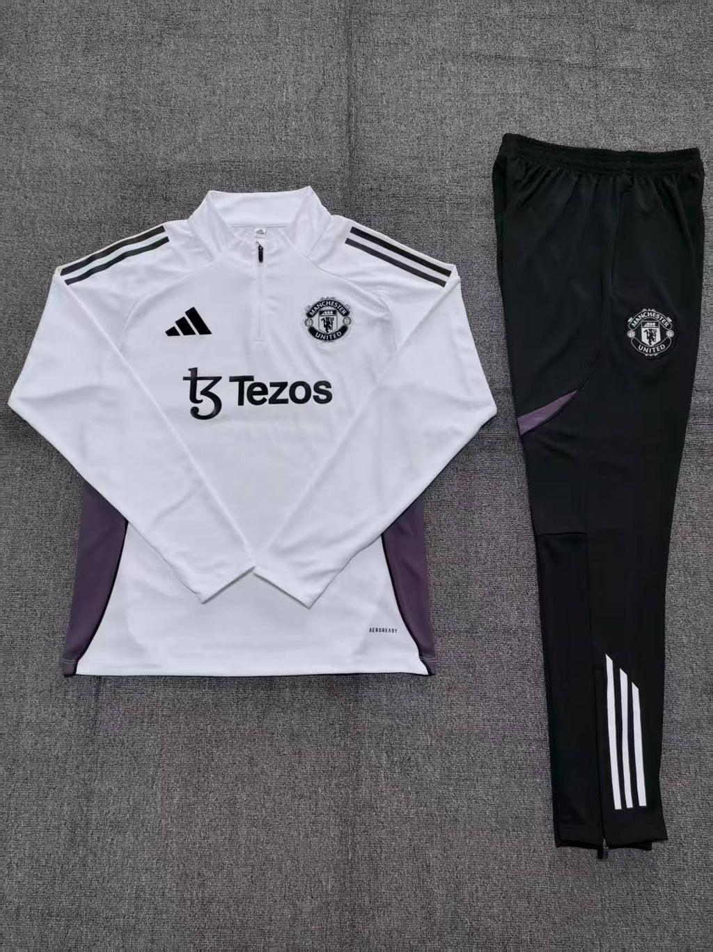 Kids Manchester United Training Tracksuits 25/26 Football product image 2