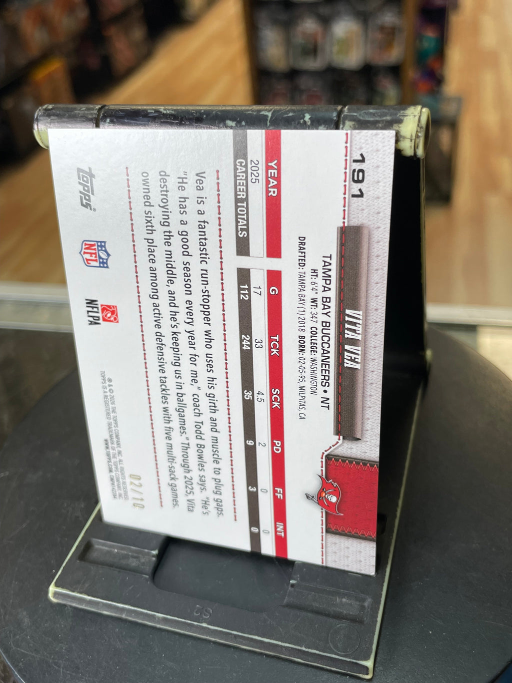 Vita Vea-Black Holo Foil 02/10- (Topps, NFL Flagship 2026) product image 7, provided for visual reference and product detail