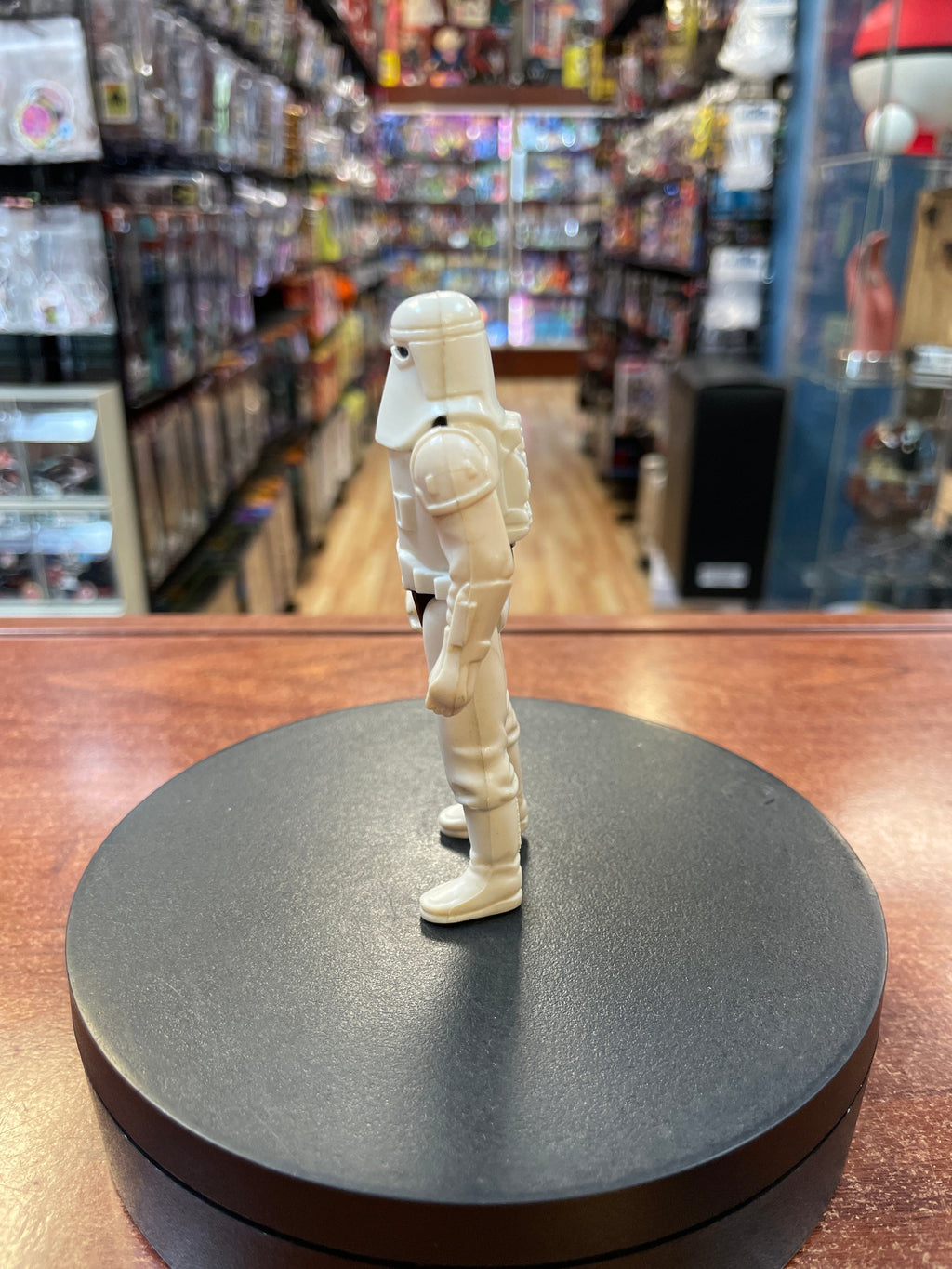 Snow Trooper (Vintage Star Wars, Kenner)**COMPLETE** product image 6, provided for visual reference and product detail review
