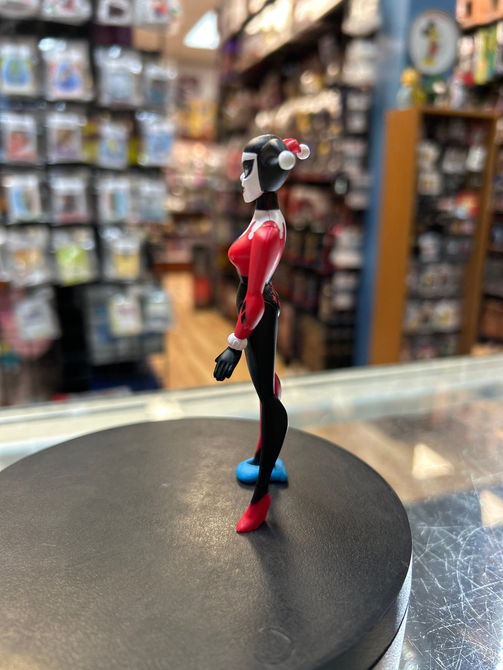 Harley Quinn 4” (Justice League Unlimited, Mattel) product image 4, provided for visual reference and product detail review