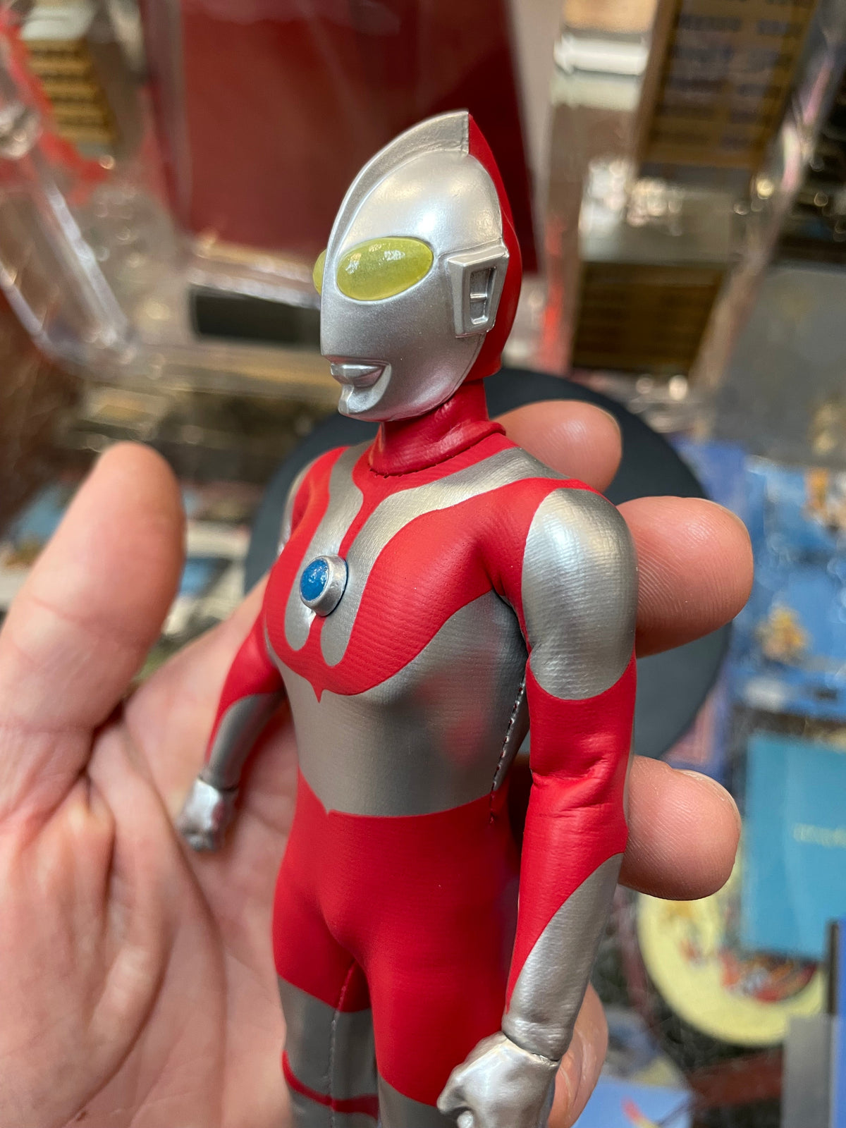 Ultra Man One:12 (Mezco, Ultra Man) **COMPLETE** product image 11, provided for visual reference and product detail review