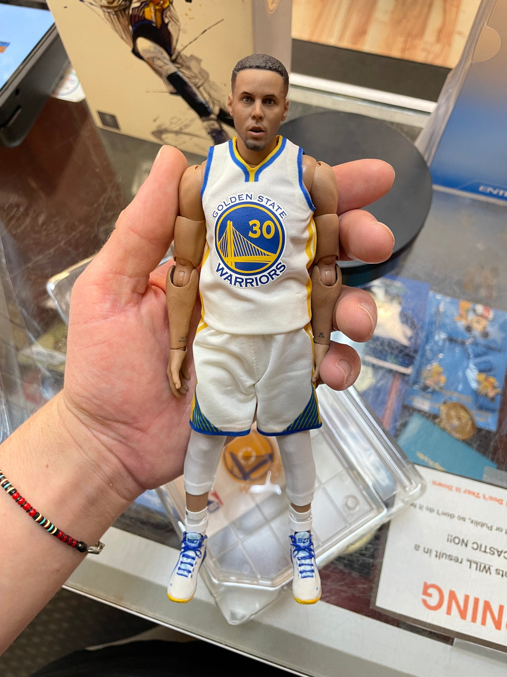 Stephen Curry Golden State Warriors 1/9 Scale (NBA Motion Masterpiece, Enterbay) **COMPLETE** product image 5, provided for