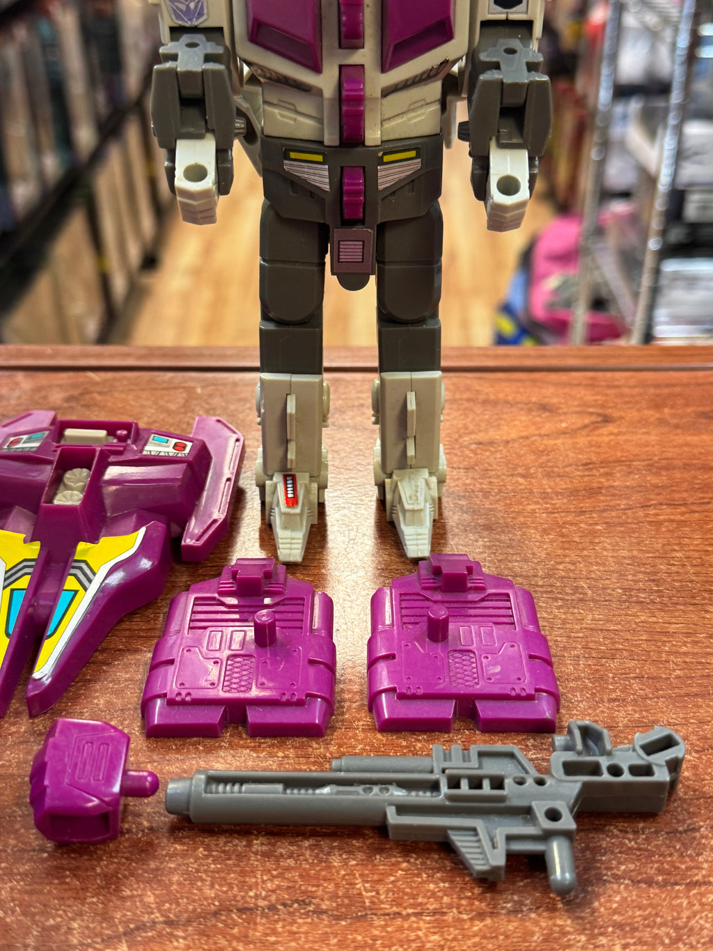 Hun-Gurr Terrorcon (Vintage Transformer G1, Hasbro) **Complete** product image 3, provided for visual reference and product