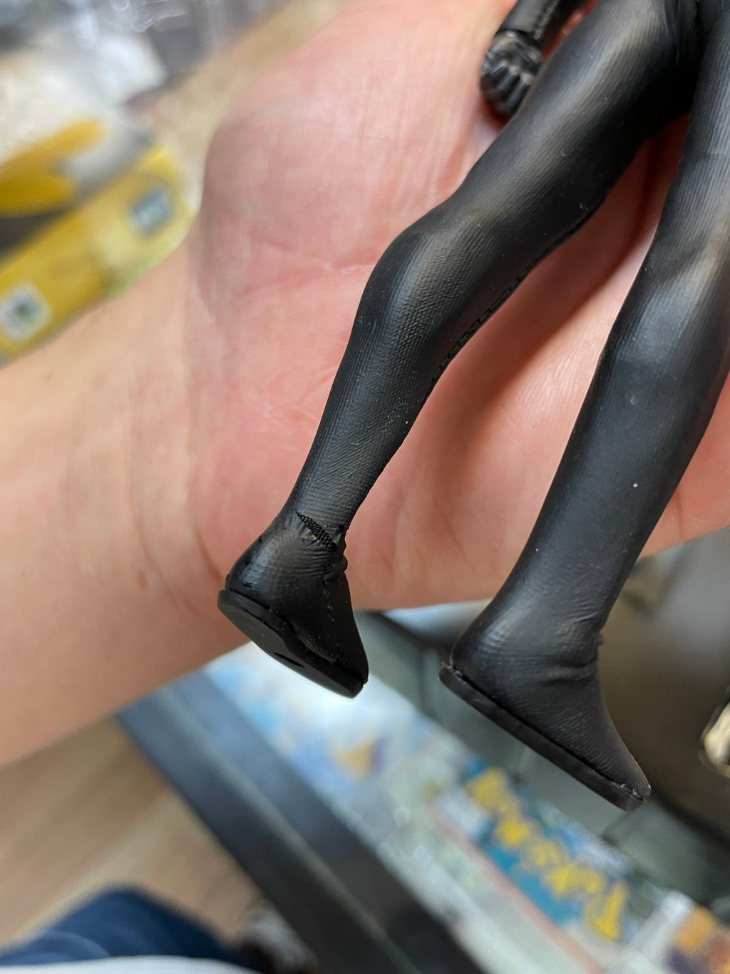 Black Suit Symbiote Spider-Man PX Exclusive (Mezco One:12, Mezco Toyz) COMPLETE product image 25, provided for visual