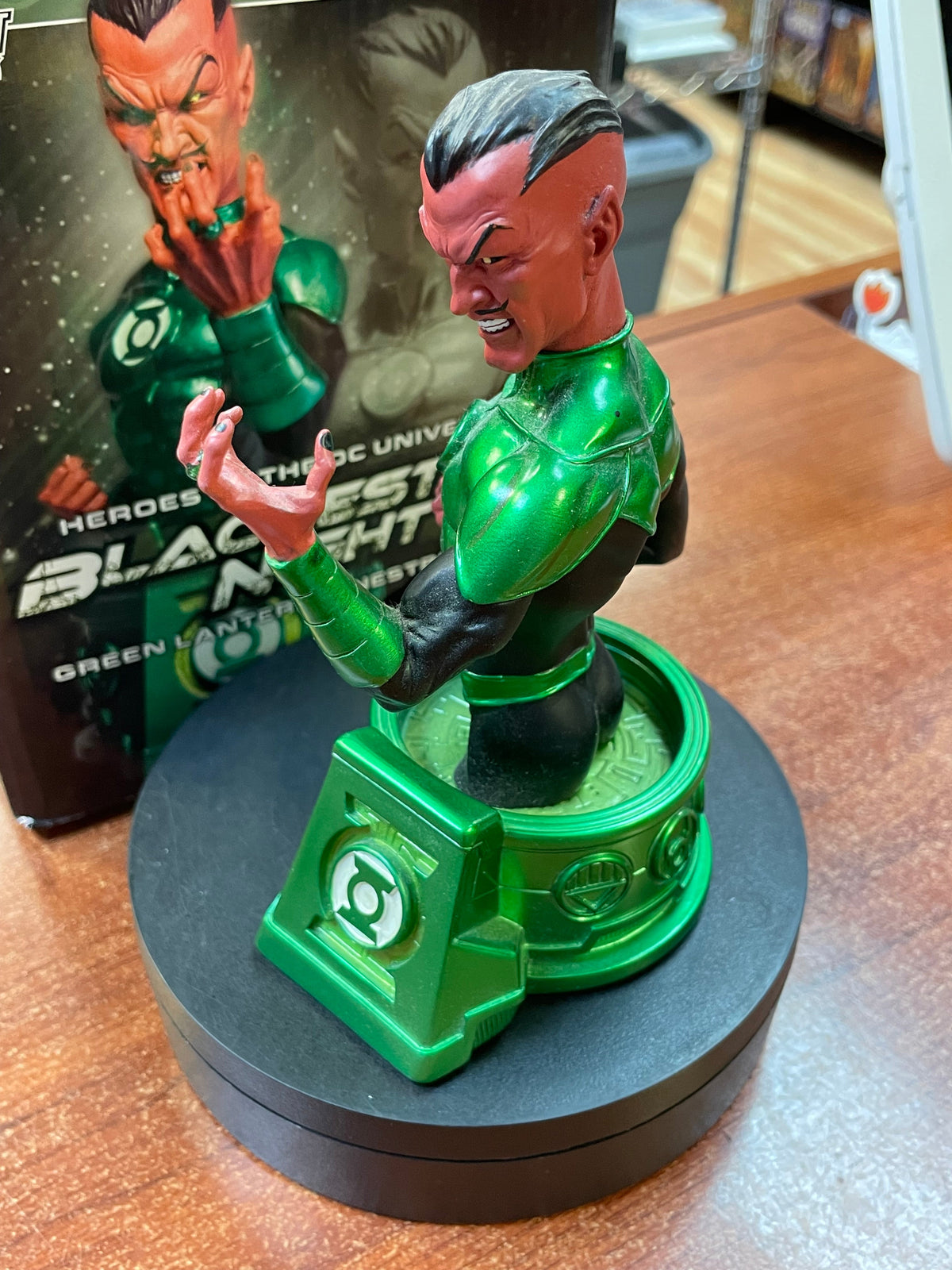 Green Lantern Sinestro Bust (DC Comics, DC Direct, Blackest Night) OPEN BOX product image 5, provided for visual reference