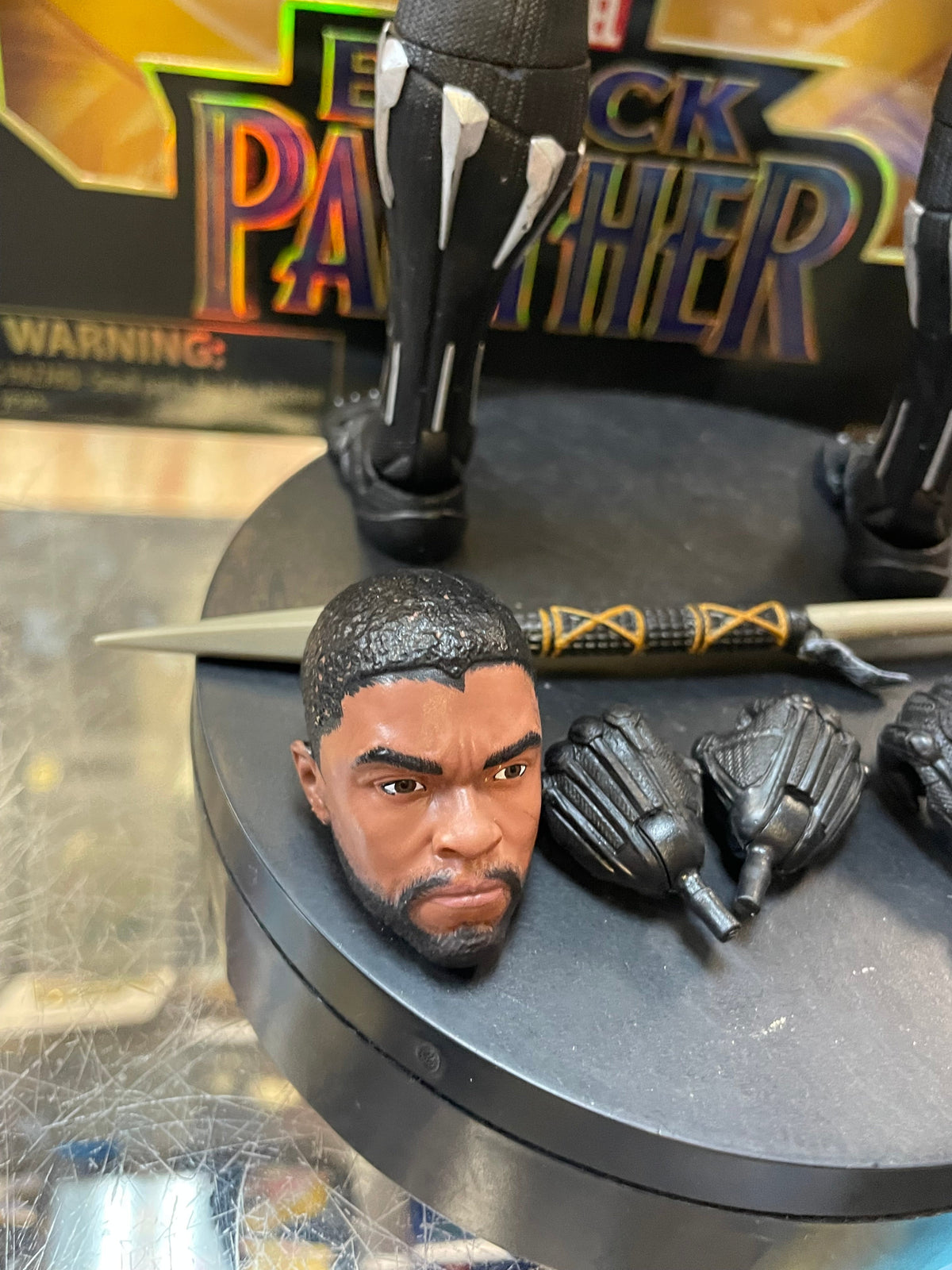 Black Panther -Deluxe 12"- (Marvel Legends, Hasbro) **COMPLETE** product image 6, provided for visual reference and product