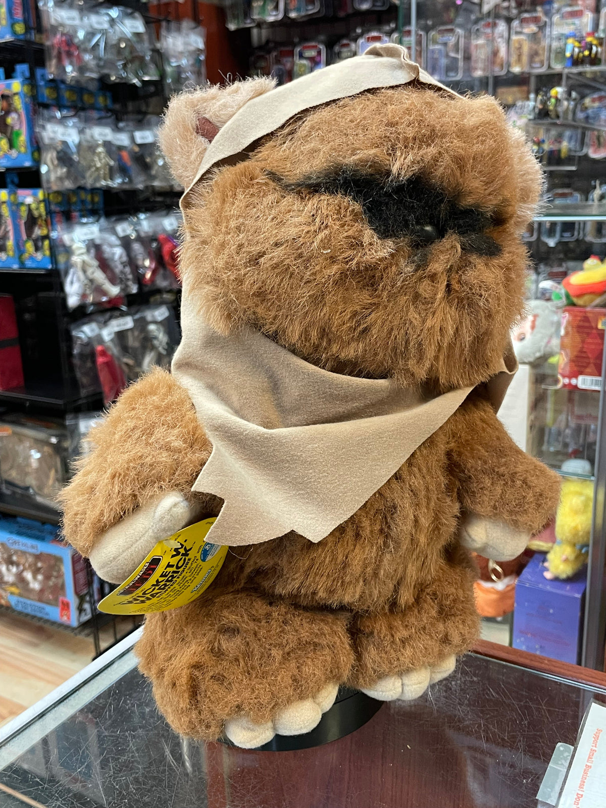 Wicket Warrick Plush with Tag (Vintage Star Wars, Kenner) product image 2, provided for visual reference and product detail