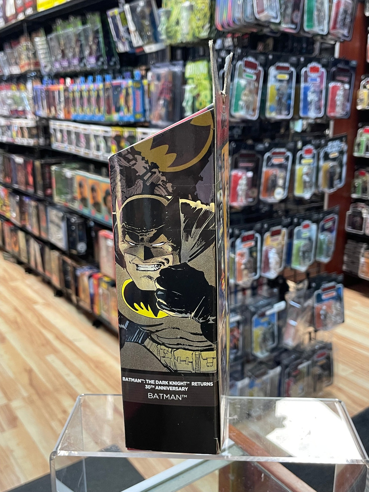 Dark Knight Returns Batman (DC Multiverse, Mattel) **SEALED** product image 2, provided for visual reference and product