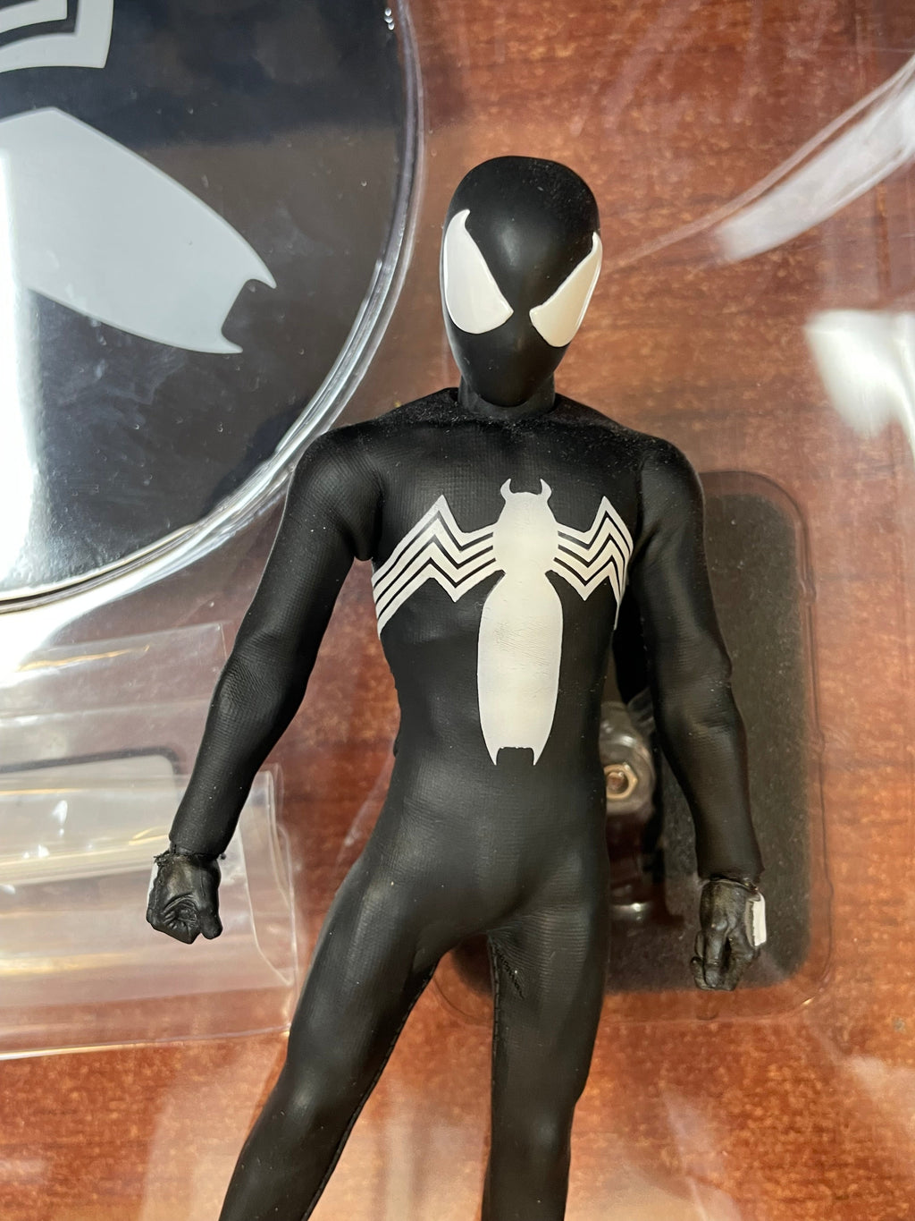 Black Suit Symbiote Spider-Man PX Exclusive (Mezco One:12, Mezco Toyz) COMPLETE product image 9, provided for visual