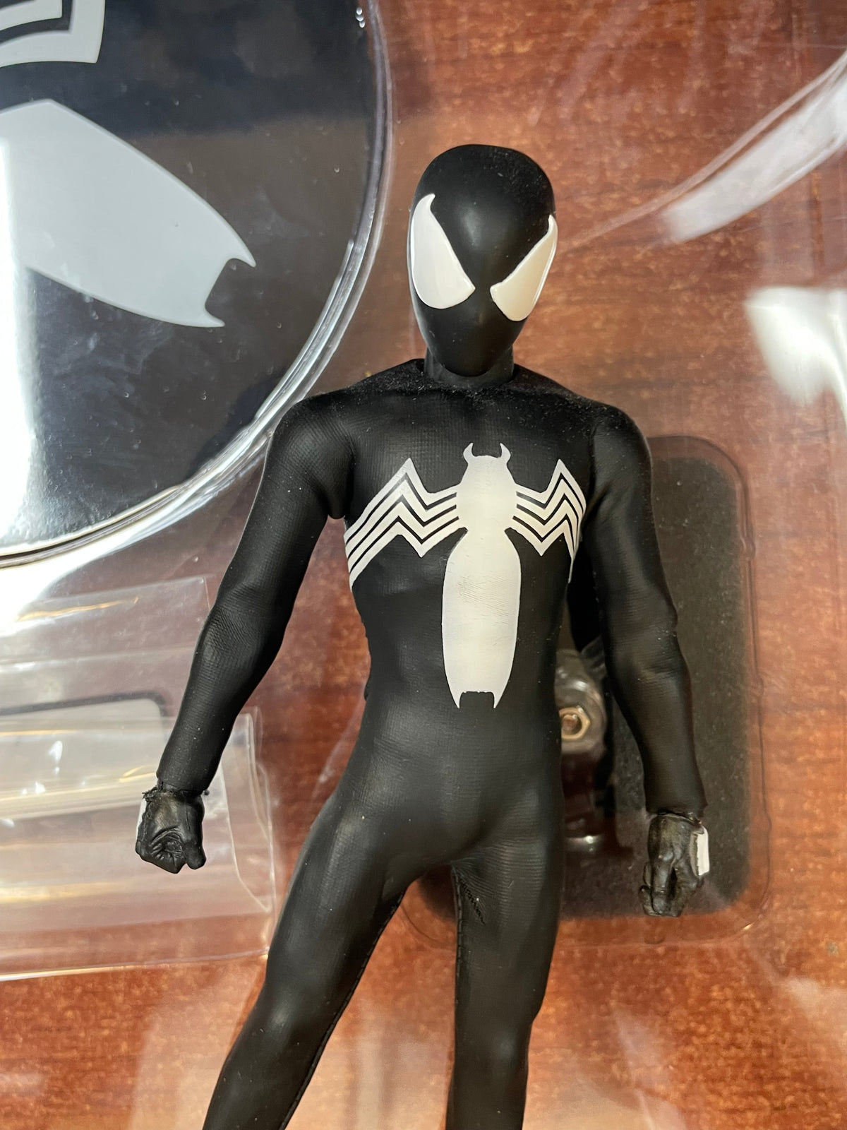 Black Suit Symbiote Spider-Man PX Exclusive (Mezco One:12, Mezco Toyz) COMPLETE product image 9, provided for visual