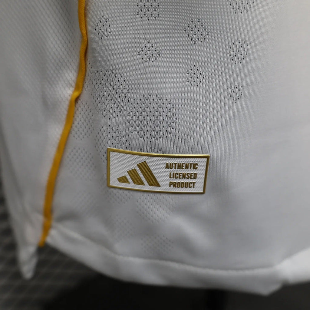 Player Version Real Madrid Jersey 25/26 Home Football Kit product image 6