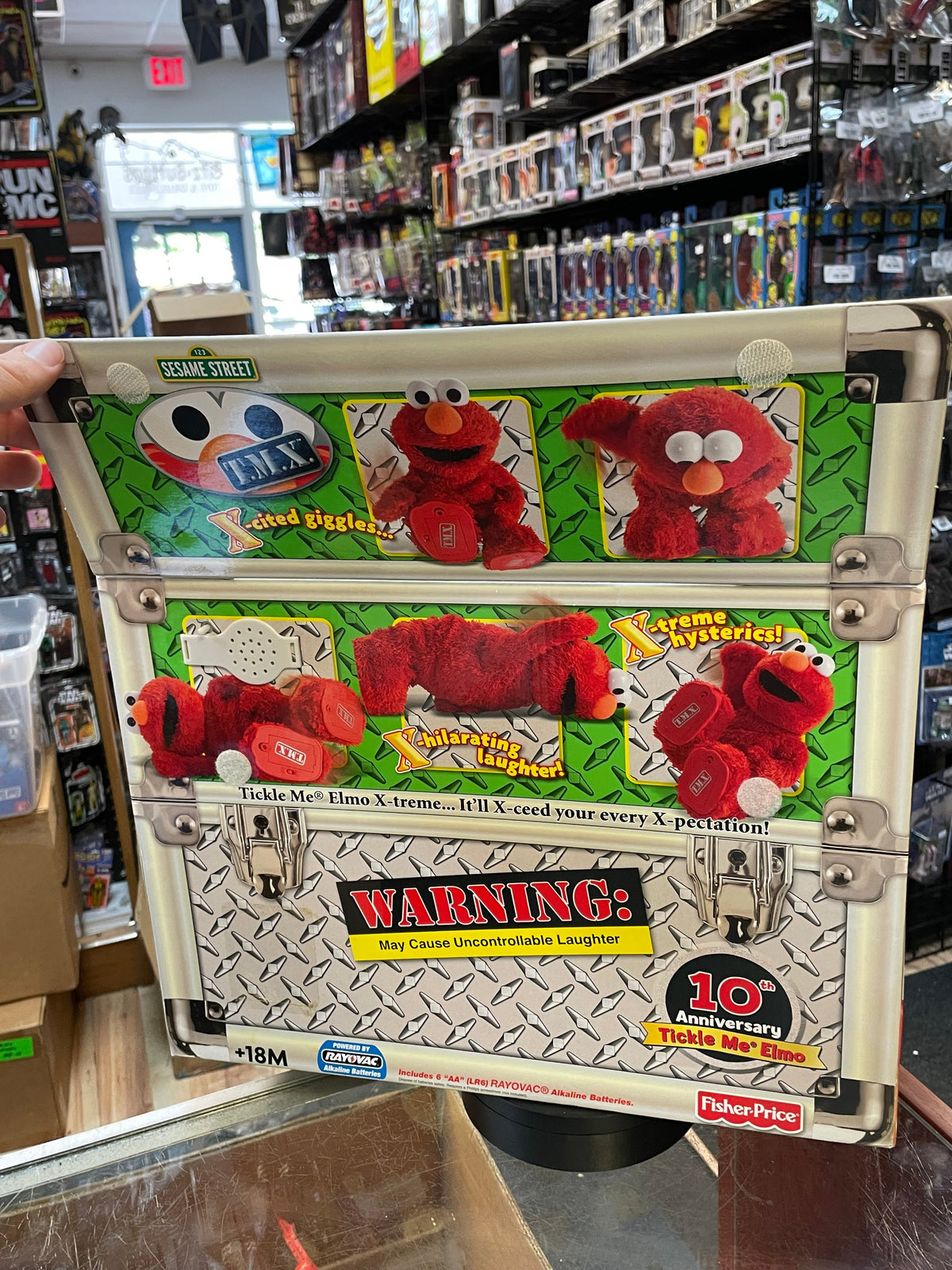 Tickle Me Elmo 10th Anniversary (Vintae Sesame Street, Fisher Price) **SEALED**/**WORKING** product image 8, provided for