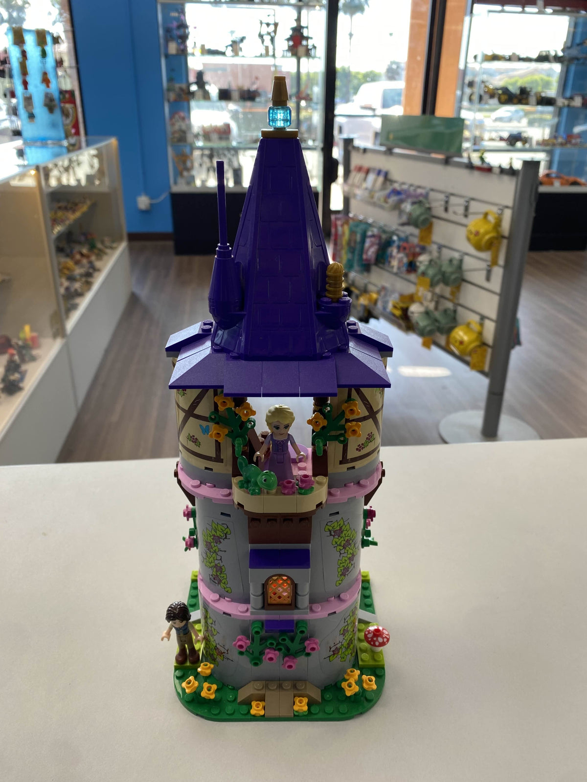 41054 Rapunzel's Creativity Tower (Retired) (Previously Owned) product image 1, provided for visual reference and product