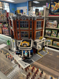 10264 Corner Garage Modular (Retired) (Previously Owned) product image 1, provided for visual reference and product detail