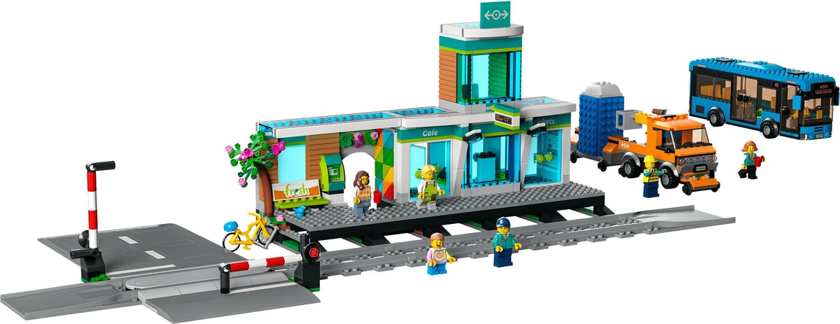 60335 LEGO City: Train Station product image 2, provided for visual reference and product detail review