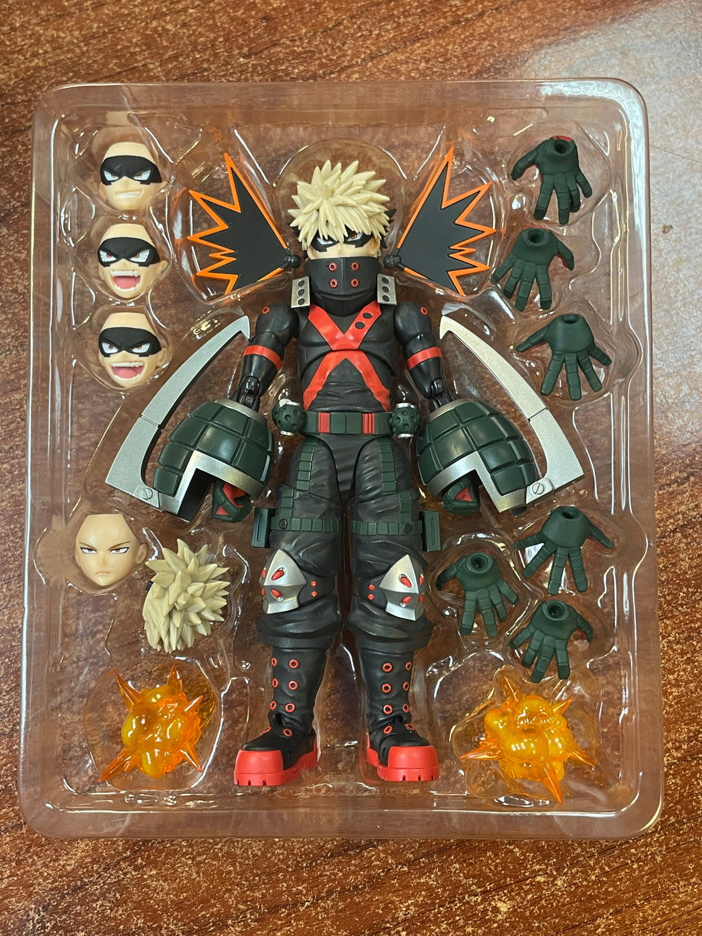 Bakugo -Great Explosion- (SH Figuarts Bandai, My Hero Academia) *COMPLETE* product image 11, provided for visual reference