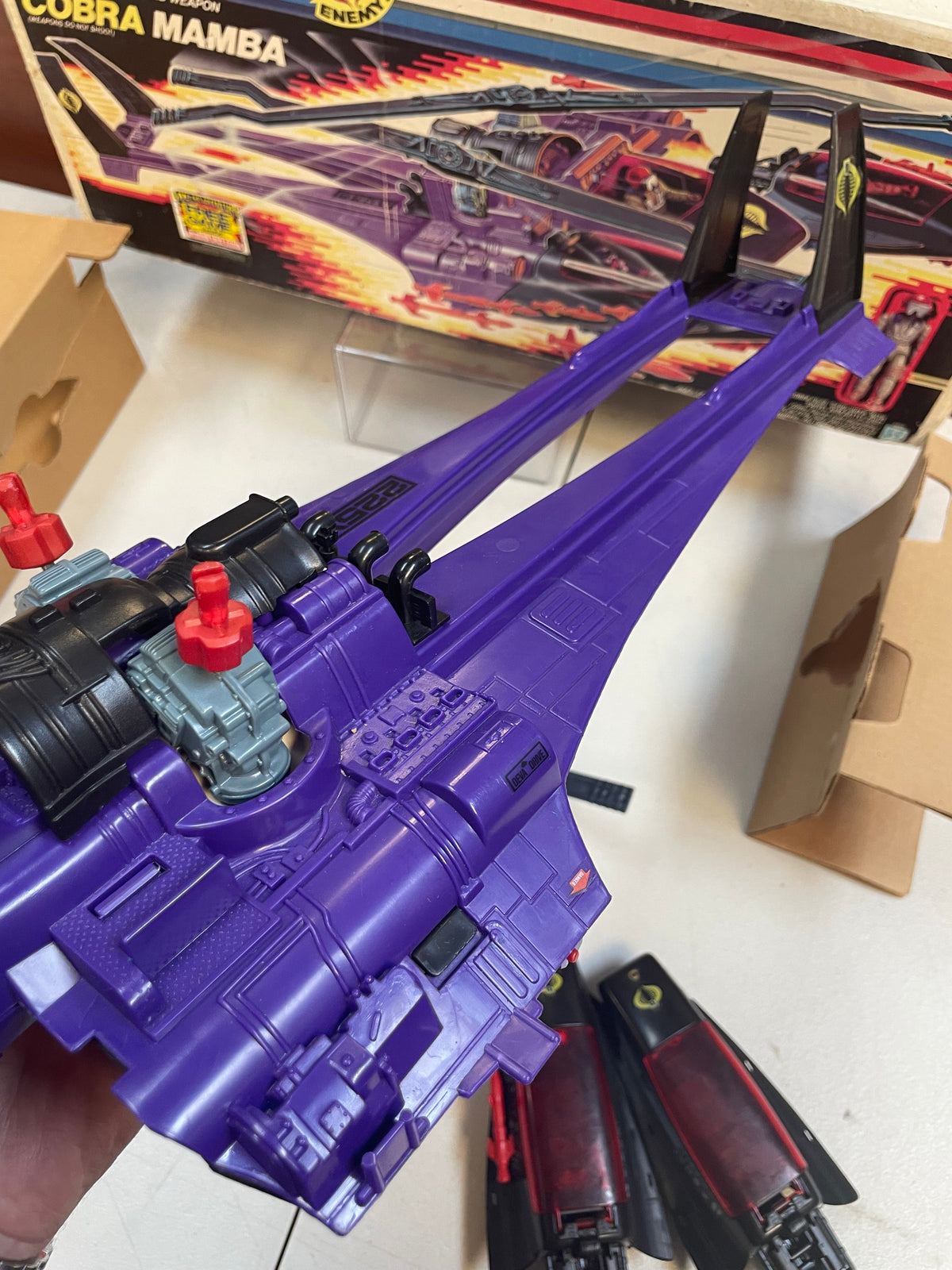 Mamba with Box (Vintage GI Joe, Hasbro) **COMPLETE** product image 44, provided for visual reference and product detail