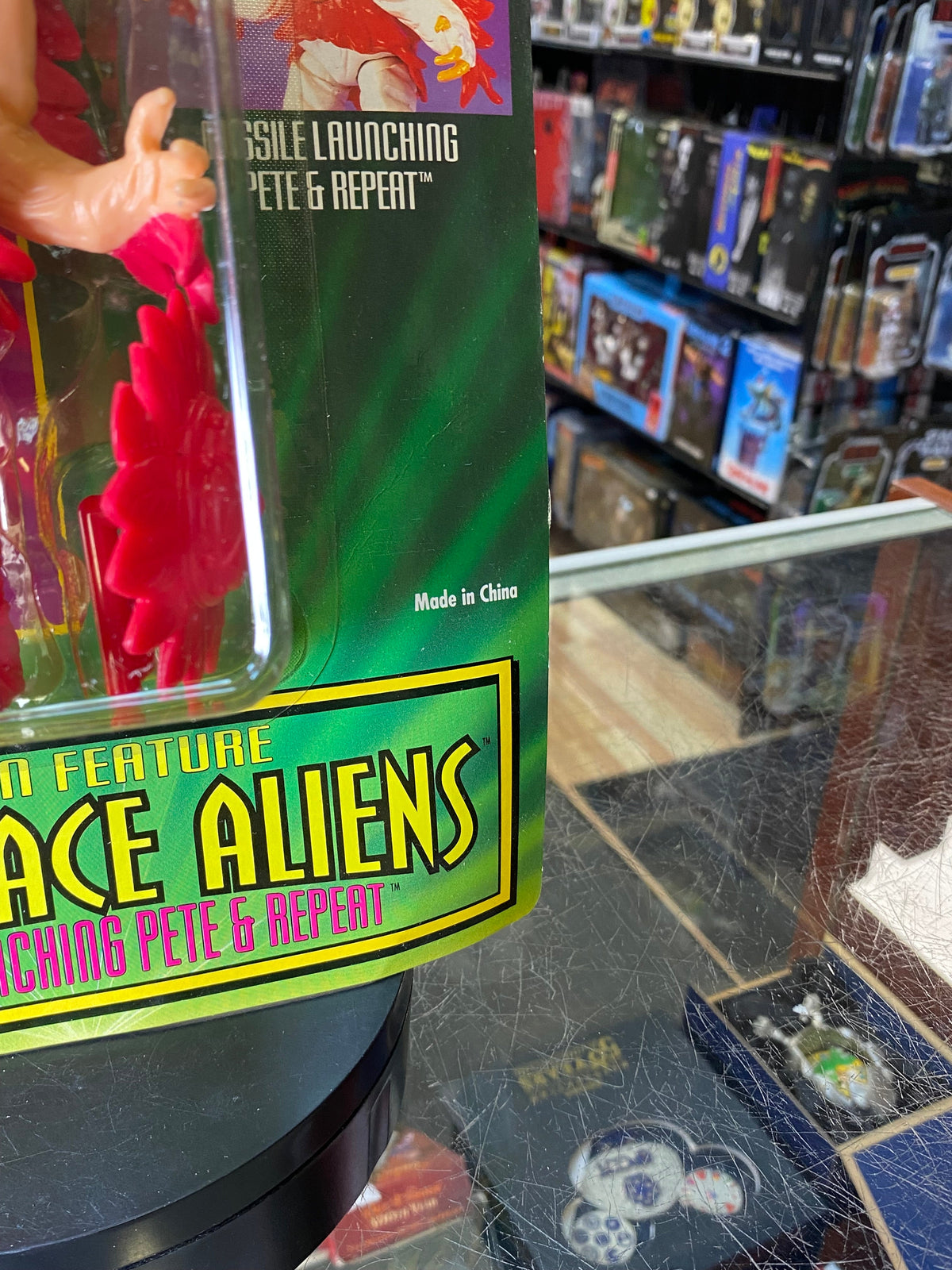 Pete & Repeat Evil Space Aliens (Vintage MMPR Power Rangers, Bandai) SEALED product image 11, provided for visual reference