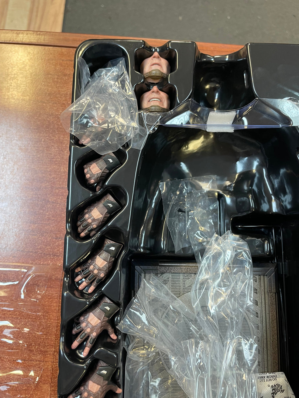 Captain America Stealth Suit 2.0 MMS783 (Captain America The Winter Soldier, Marvel, Hot Toys) **COMPLETE** product image