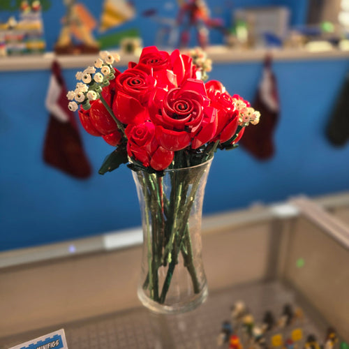 10328 Bouquet of Roses (Previously Owned) product image 1, provided for visual reference and product detail review
