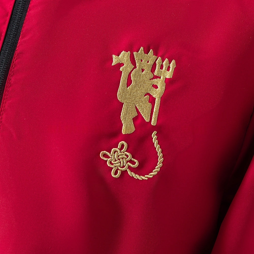Manchester United Windbreaker 2025/26 Reversible Football product image 4