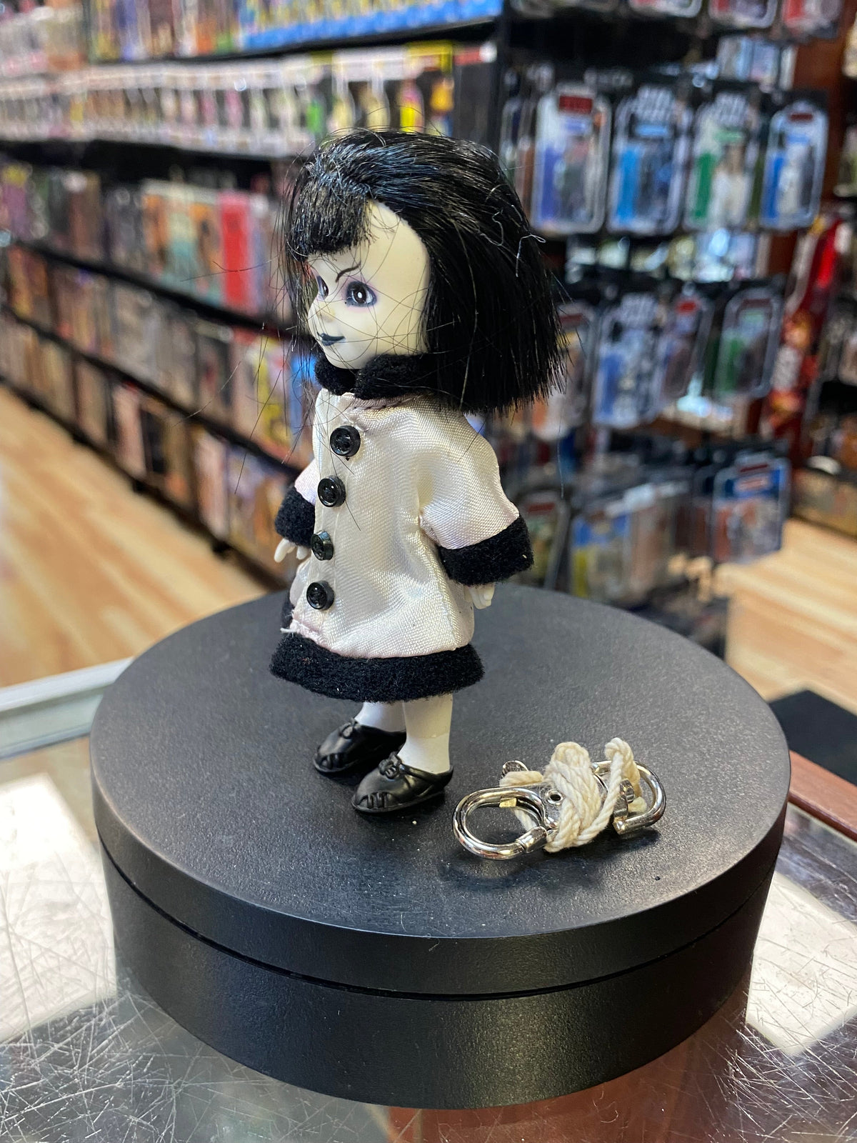 Lottie Mini Series (Vintage Living Dead Dolls LDD, Mezco) COMPLETE product image 2, provided for visual reference and