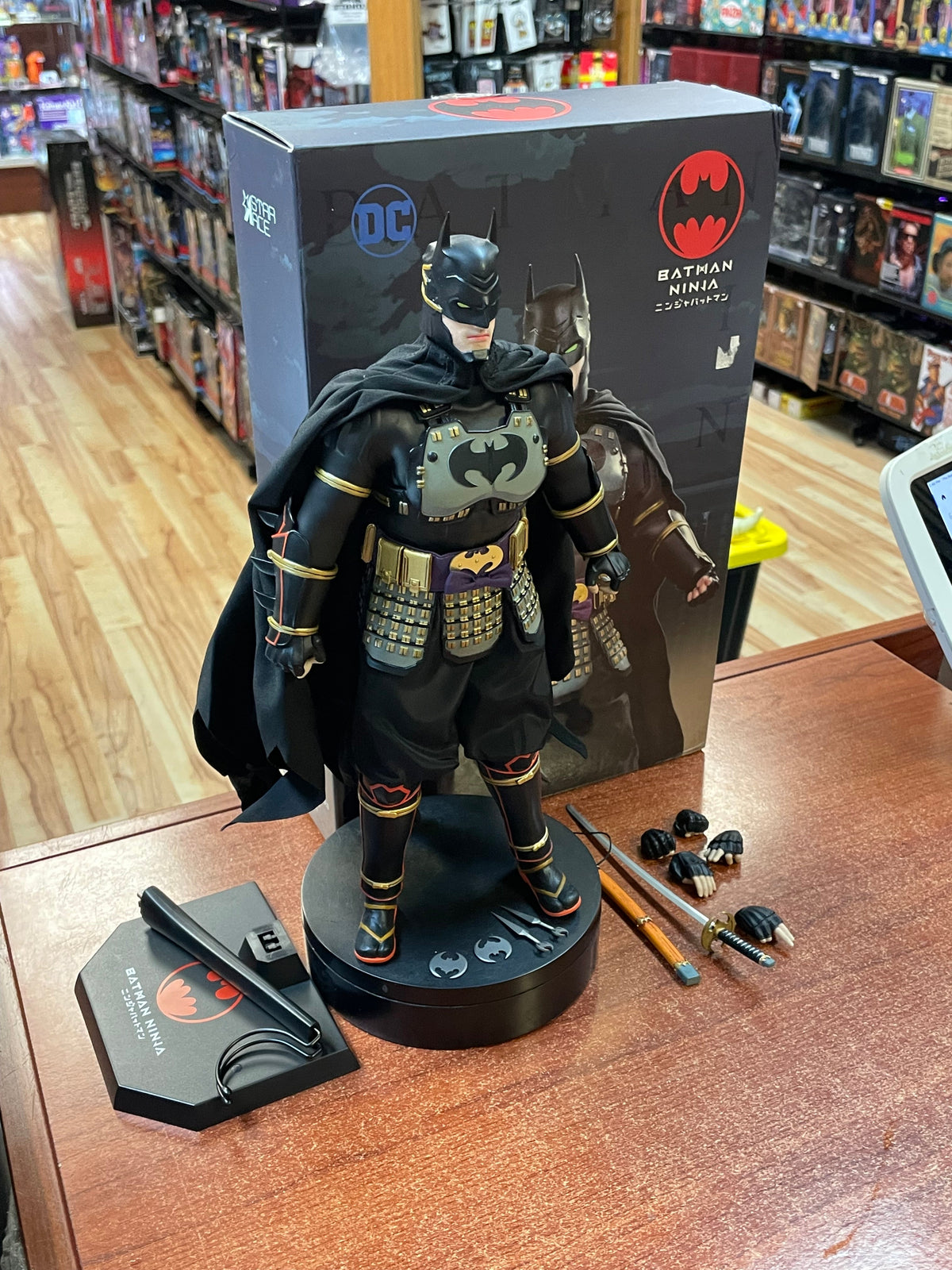 Batman Ninja 1/6 Scale (DC Batman, Star Ace) COMPLETE product image 2, provided for visual reference and product detail