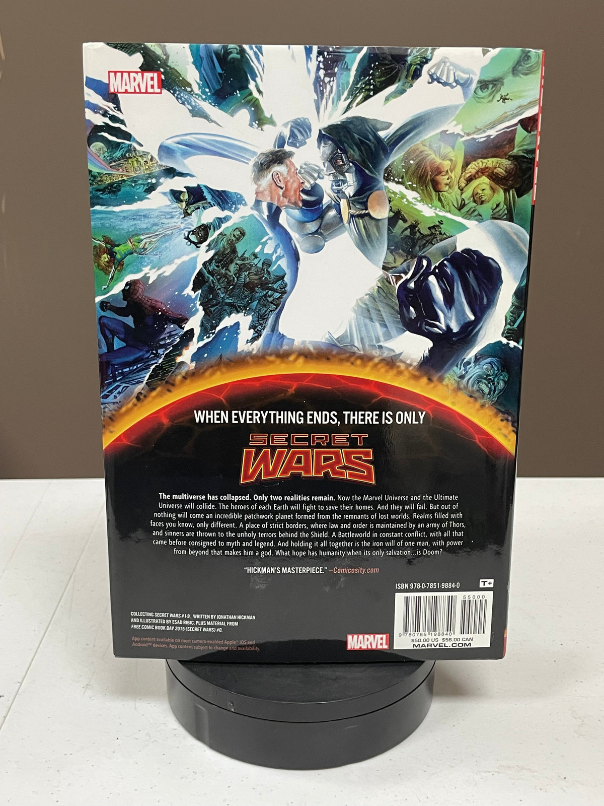 Secret Wars #1-9 (Marvel Trade Hardback) product image 2, provided for visual reference and product detail review