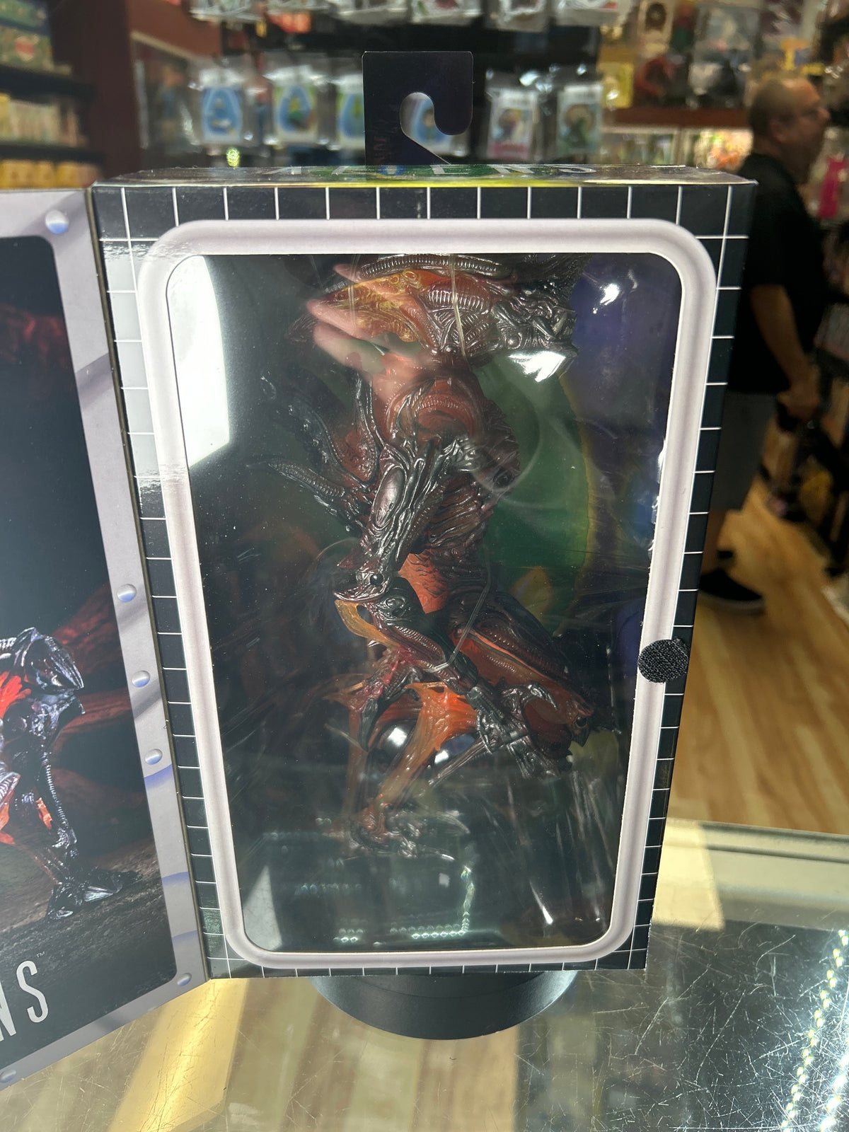 Rhino Aliens (Aliens, NECA) **SEALED** product image 2, provided for visual reference and product detail review