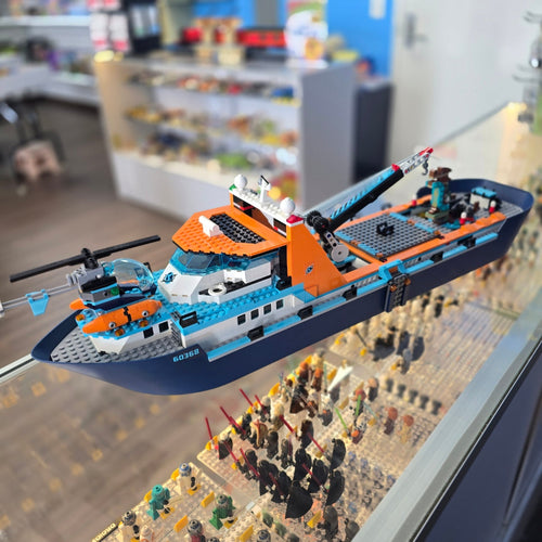 60368 Arctic Explorer Ship (Previously Owned) product image 1, provided for visual reference and product detail review