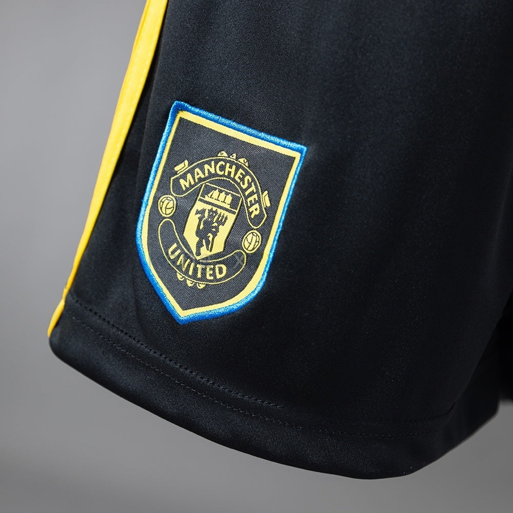Manchester United Third Shorts 25/26 Black Football Kit product image 4