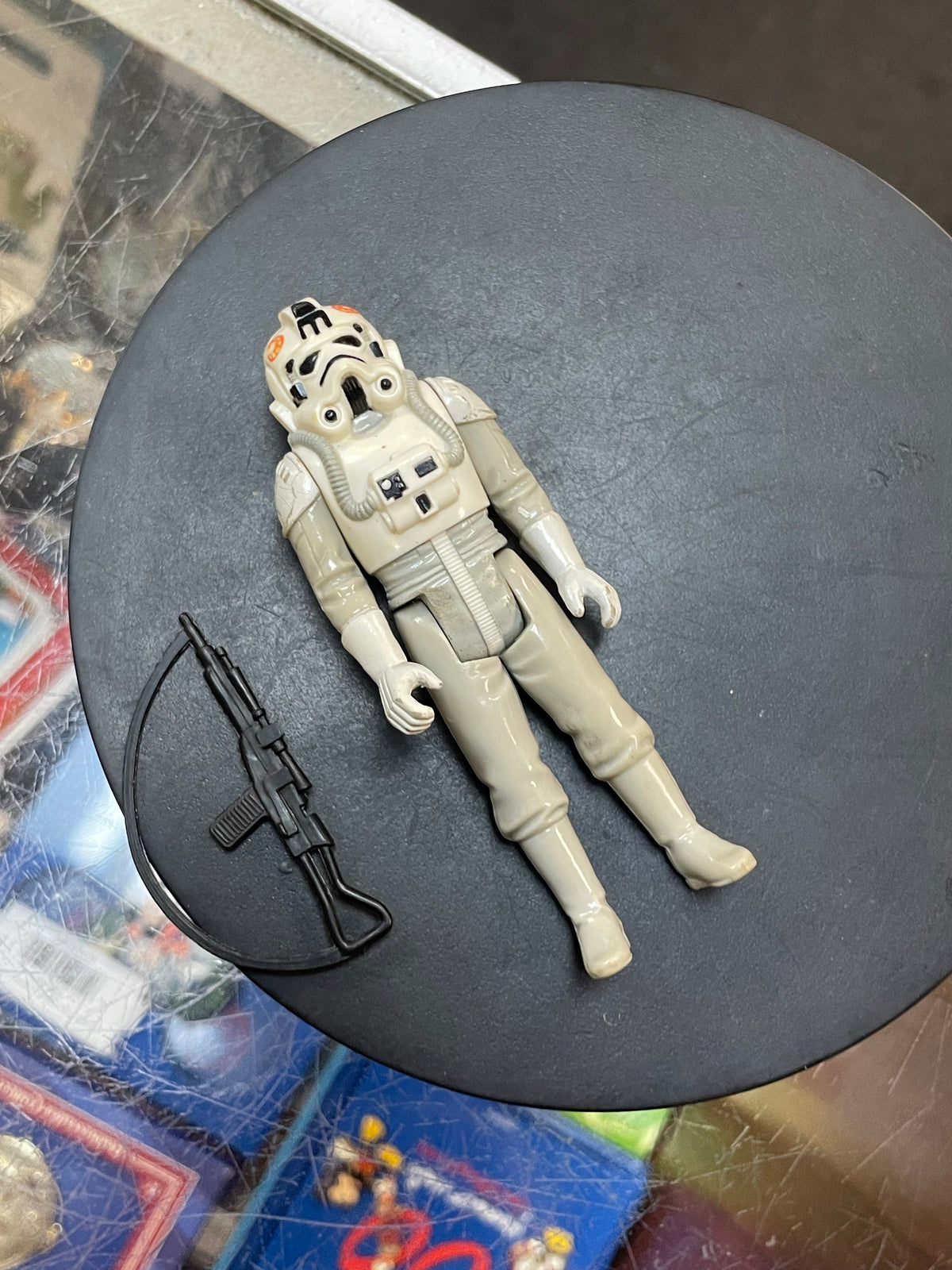 AT AT Driver 7050 (Star Wars Vintage, Kenner) COMPLETE product image 5, provided for visual reference and product detail