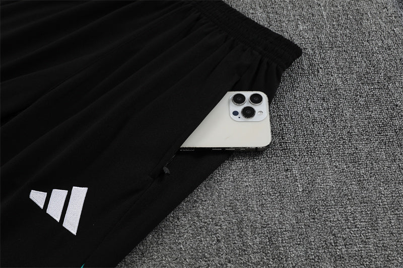 Liverpool Training Tracksuits 25/26 Football Kit Player product image 6
