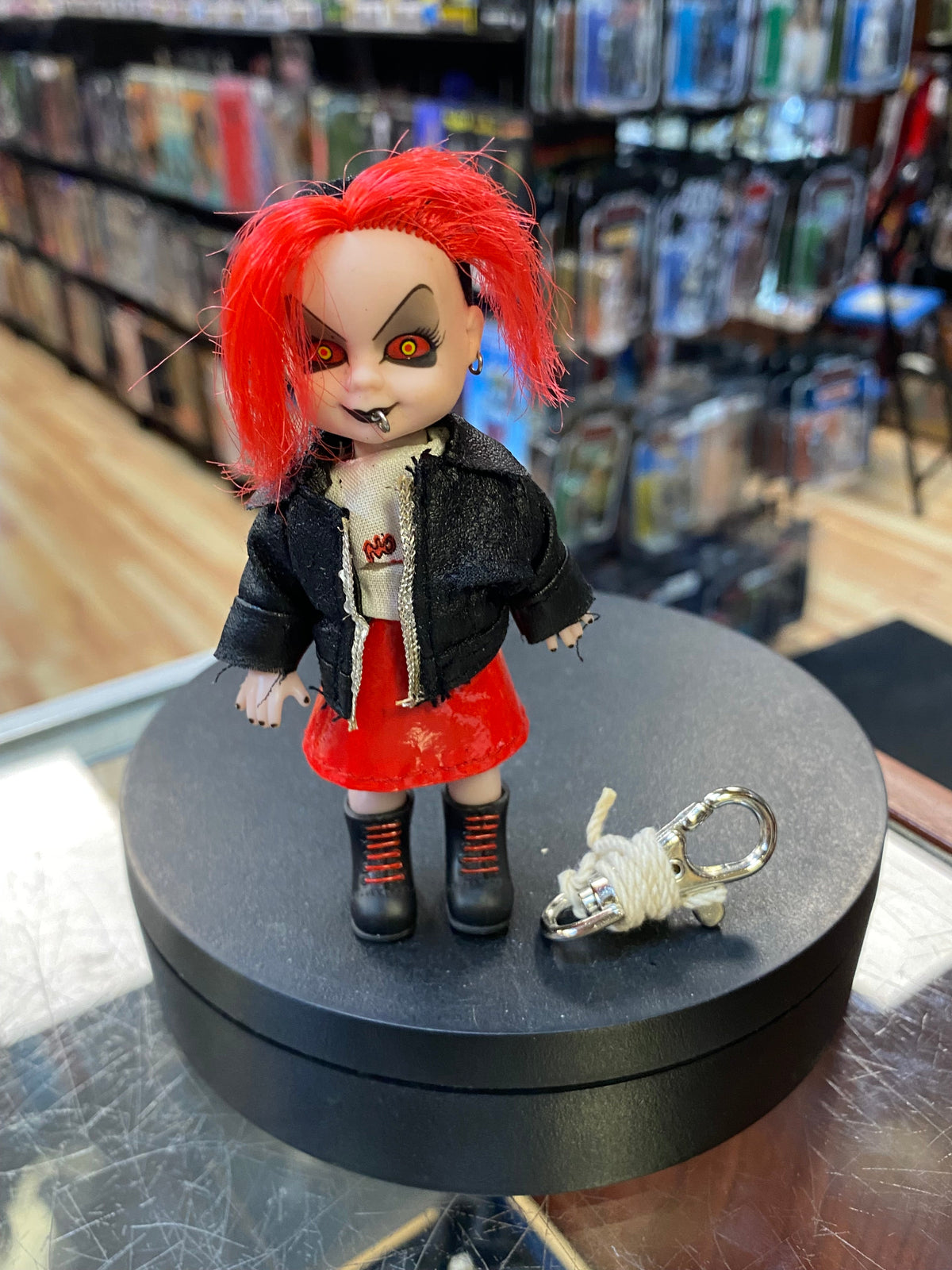 Sheena Mini Series (Vintage Living Dead Dolls LDD, Mezco) COMPLETE product image 1, provided for visual reference and